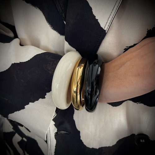 Bond Bangle Resin Ivory