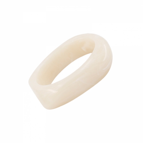 Gloss Resin Bracelet Ivory