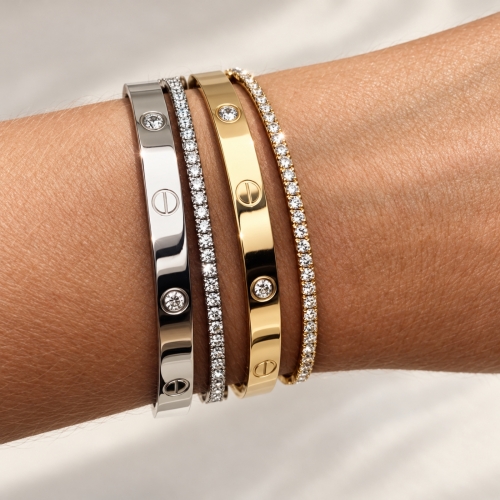 Crown Bracelet Gold