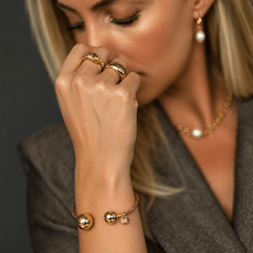 Globe Large Bangle Gold